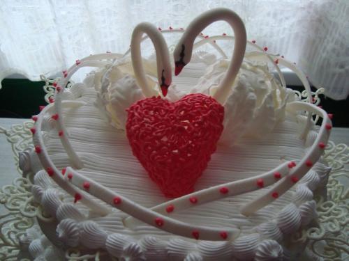 Украшение торта посыпкой. Декор тортов — советы по выбору дизайна декора и варианты оформления тортов своими руками (125 фото)