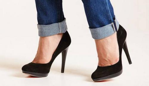 Как подвернуть джинсы модно женские. Как правильно подворачивать джинсы — модные советы