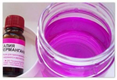 Как отбелить белую рубашку солью. Отбеливание рубашек без кипячения – 9 средств