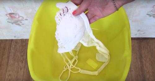 Как отстирать белый лифчик. Базовые правила и меры предосторожности