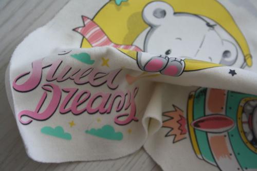 Как наклеить термонаклейку на одежду в домашних условиях. Как приклеить термонаклейку на одежду утюгом 01 Как наклеить термонаклейку на одежду в домашних условиях. Как приклеить термонаклейку на одежду утюгом 01