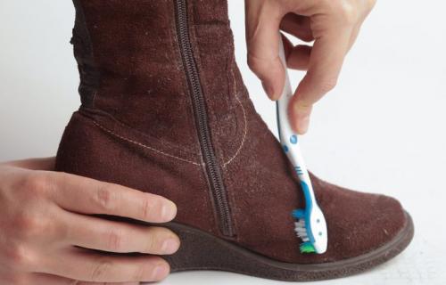 Чем очистить замшу от соли. Чистка изделий из натуральной замши и нубука