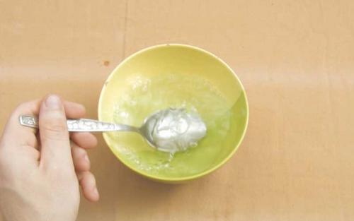 Чем оттереть ручку с кожаного дивана. Чем оттереть шариковую ручку с кожаного дивана?