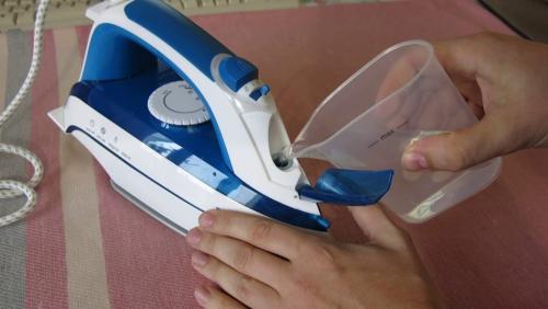 Чистить утюг в домашних условиях. 18 способов БЫСТРО почистить утюг от накипи внутри   | Только эффективные методы