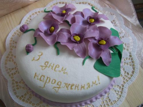 Современное оформление тортов. Декор тортов — советы по выбору дизайна декора и варианты оформления тортов своими руками (125 фото)