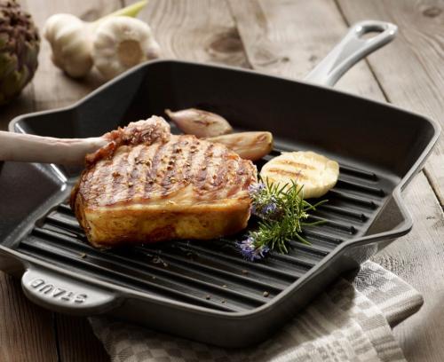 Сковорода гриль нужна ли. Особенности и преимущества