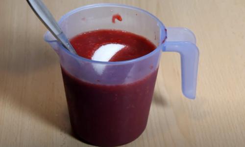 Чем залить торт сверху в домашних условиях. Украшаем и пропитываем бисквитный торт: простые рецепты 02