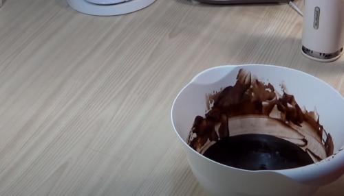 Чем залить торт сверху в домашних условиях. Украшаем и пропитываем бисквитный торт: простые рецепты 06