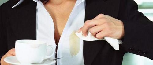 Чем удалить пятно от травы на одежде. Средства для выведения пятен от травы с одежды 01 Чем удалить пятно от травы на одежде. Средства для выведения пятен от травы с одежды 01