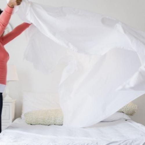 Как заклеить спальный матрас. Клеим надувной матрас разными способами 11