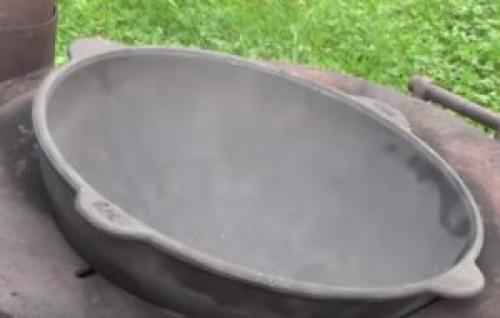 Как правильно обжечь чугунный казан в первый раз. Готовим казан