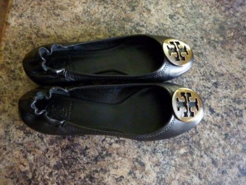 Если обувь жмёт, что надо делать. Как разносить обувь, которая жмет: как быстро и аккуратно увеличить размер тесной обуви (105 фото)