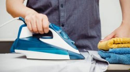 Как быстро высушить вещи утюгом. Как быстро высушить вещи?