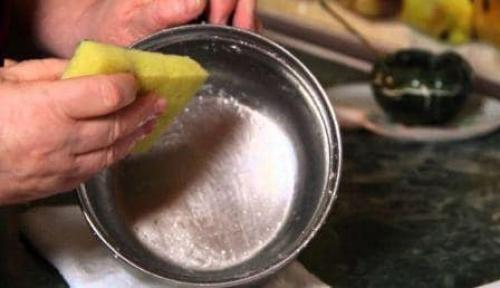 Как очистить пригоревшую кастрюлю из нержавейки внутри. Как до блеска отмыть пригоревшую кастрюлю из нержавейки