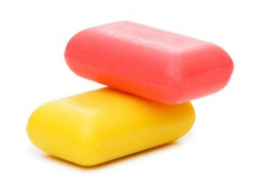 Чем оттереть ручку от кожзама. Чем отмыть ручку с кожзама дивана