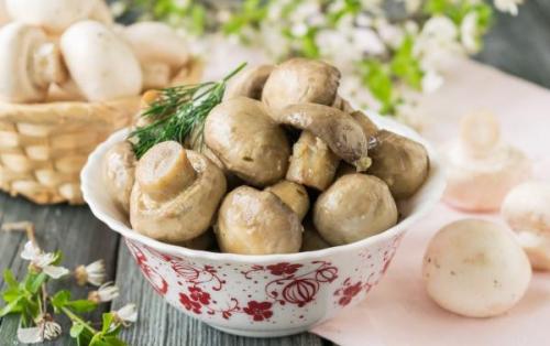Как замариновать шампиньоны в домашних условиях вкусно и быстро для еды. Маринованные шампиньоны в домашних условиях — 7 очень вкусных рецептов быстрого приготовления