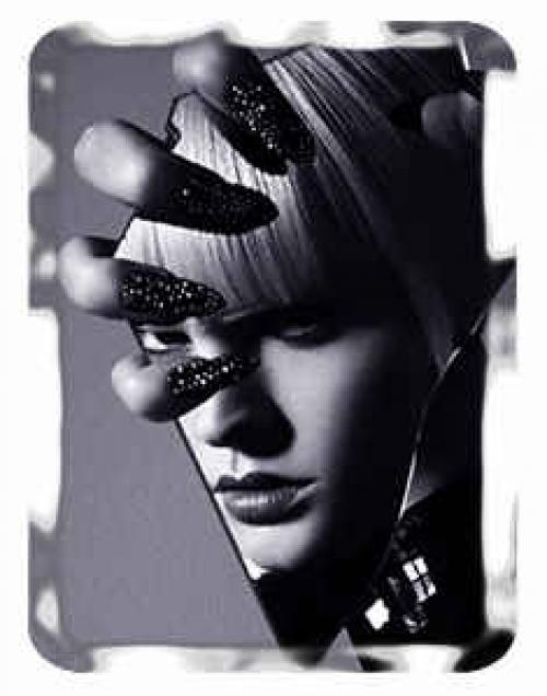 Зеркало разбилось, какие слова нужно сказать. Что делать, если разбилось зеркало? Приметы и зеркальная защита