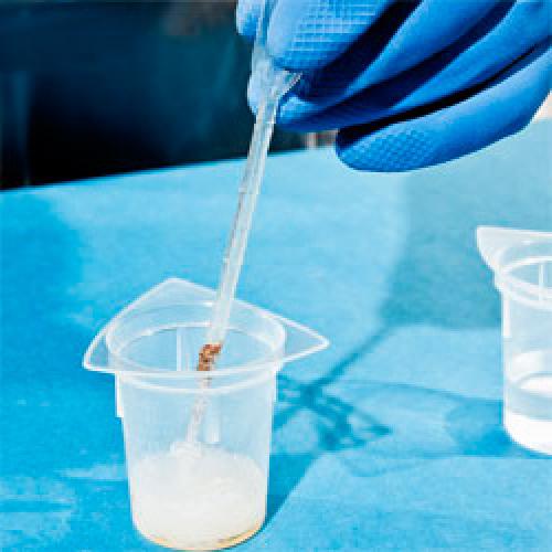 Каустическая сода для чего применяется. Устранение засоров 05