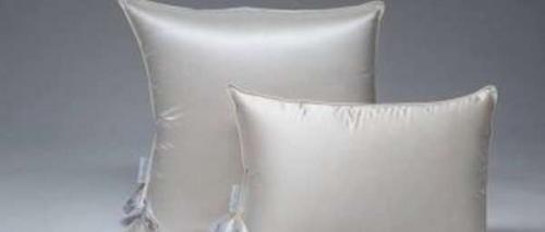 Как отбелить белое платье в домашних условиях. Как вернуть белизну белым вещам: 10 лучших способов в домашних условиях