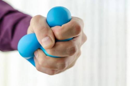 Как удалить лизуна с одежды. Воздействие температур 03