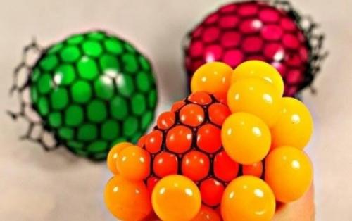 Как удалить лизуна с одежды. Воздействие температур 02