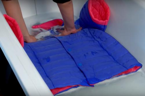 Как постирать куртку из полиэстера в стиральной машине. Как стирать куртки и пальто из полиэстера