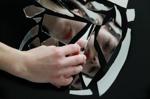 Счастье или несчастье: как поступить, если разбилось зеркало в доме 02 Счастье или несчастье: как поступить, если разбилось зеркало в доме 02