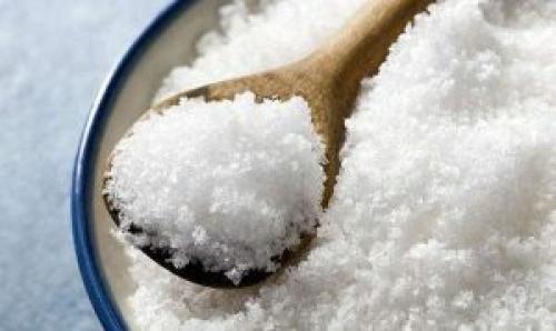 Как отбелить рубашку белую от серости в домашних условиях. Чем отбелить белую рубашку в домашних условиях?