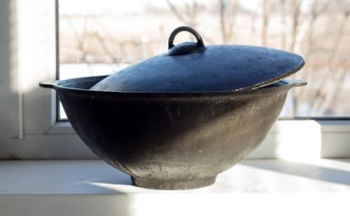 Как чистить казан в домашних условиях от нагара. Очистка от нагара казанов из разных видов материалов