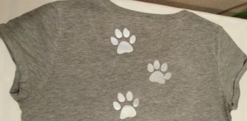 Термонаклейки на одежду своими руками. Как приклеить заплатку утюгом