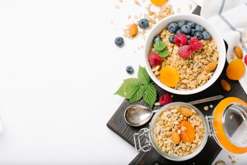 Какие быстрые и полезные блюда можно приготовить на завтрак, используя микроволновую печь. Завтрак в микроволновке за 5 минут