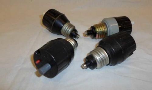 Выбило пробки в квартире и не включаются, что делать. Почему выбивает пробки: принцип действия, возможные причины и советы