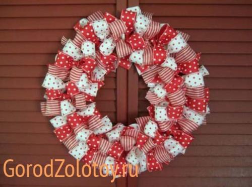 Как украсить стены на Новый год. Как украсить комнату на Новый год декором из бумаги, сделанным своими руками