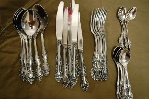 Как почистить столовые приборы в домашних условиях. Очищение столовых приборов