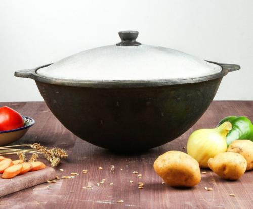 Какой объем казана выбрать. Как выбрать казан для плова для дома