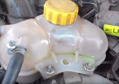 Ремонт крышки расширительного бачка. Разборка пробки 03 Ремонт крышки расширительного бачка. Разборка пробки 03