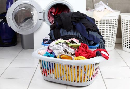 Какие меры предосторожности следует принимать при обращении с зараженными вещами. Убить коронавирус! Как обрабатывать одежду, смартфон, квартиру и машину