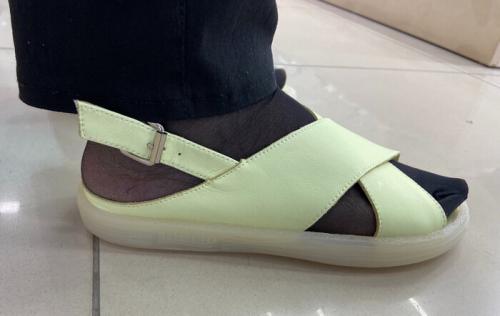 Как можно избежать проблем с размером обуви при покупке. Почему то многие женщины выбирают обувь не по размеру. Проблема вросших ногтей, мозолей и деформации стопы - неправильная обувь