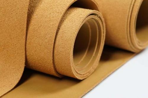 Как определить, что на кроссовках есть замша. Как отличить искусственную замшу от настоящей?