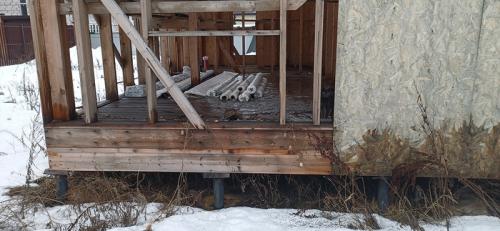 Что такое монтажная пена и почему она может загрязнять дерево. Почему монтажная пена не должна использоваться при заделке щелей в древесине. Продолжение Стройки за стеклом