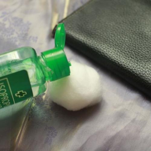 Как удалить чернила с кожи сумки. Выводим чернила с кожи — поможет подсолнечное масло!