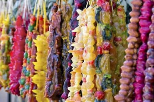 Как хранить чурчхелу в дороге. Какой срок хранения чурчхелы, как перевозить лакомство без холодильника?