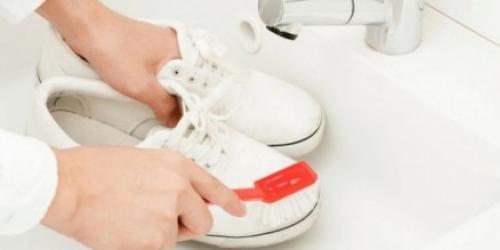 Белоснежные ботинки: проверенные способы очистки черных полос 04 Белоснежные ботинки: проверенные способы очистки черных полос 04