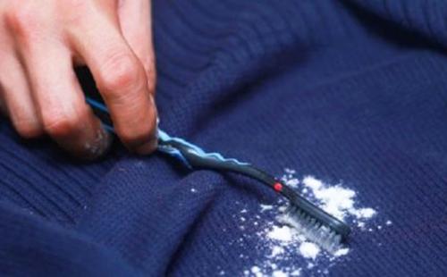 Как быстро нужно удалять подсолнечное масло с одежды. Как удалить подсолнечное масло с одежды