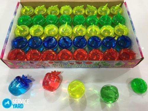 Какие материалы лучше всего подходят для уборки лизуна. Как удалить слайм с мягкой мебели, дивана или ковра?