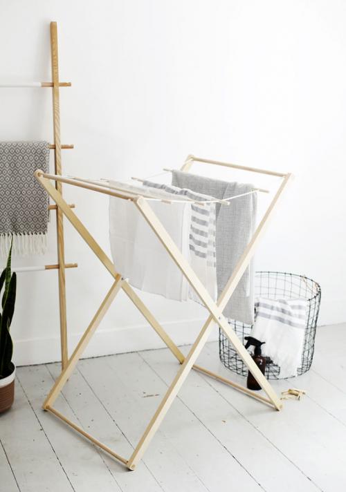 Как высушить вещи в холодной квартире. Где сушить белье зимой в квартире