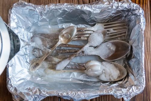 Как очистить кастрюлю от пригара, если она изготовлена из нержавеющей стали. 7 способов очистить посуду из нержавеющей стали