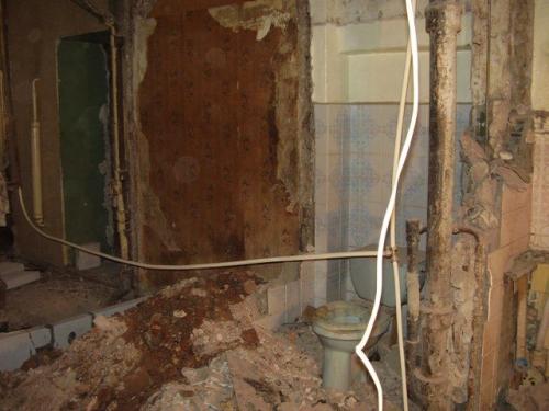 Засор в унитазе устранение в домашних условиях с помощью бутылки. Причины засоров унитаза