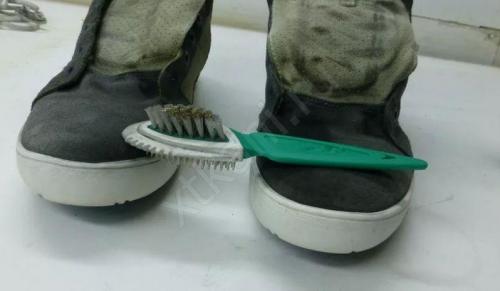 Как ухаживать за замшевыми кроссовками адидас. Превентивные меры