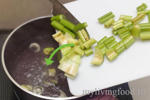 Как хранить сельдерей в морозилке. Как заморозить сельдерей